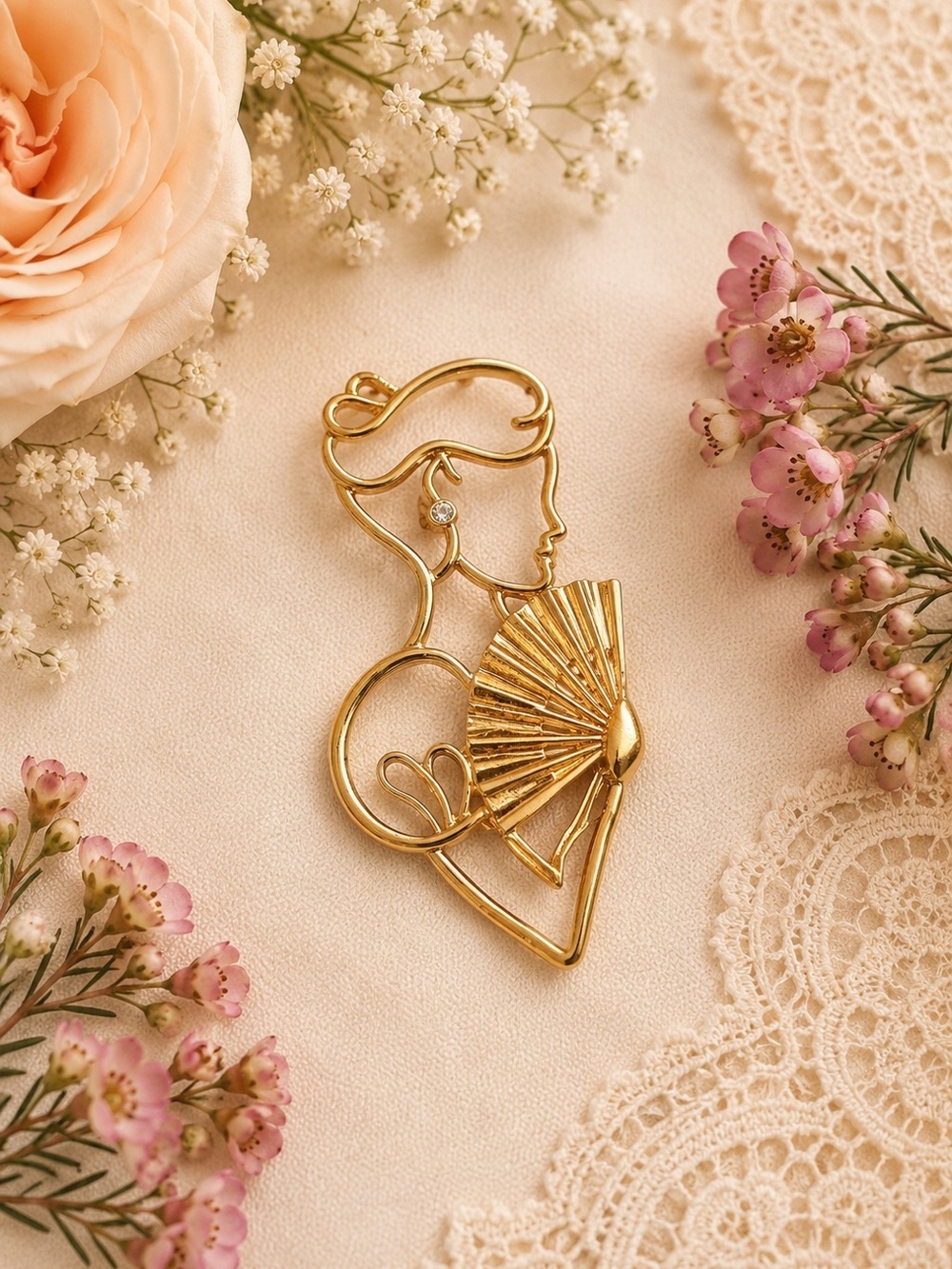 Vintage Lady Remington Signed Victorian Gold-Tone Lady with Fan Brooch